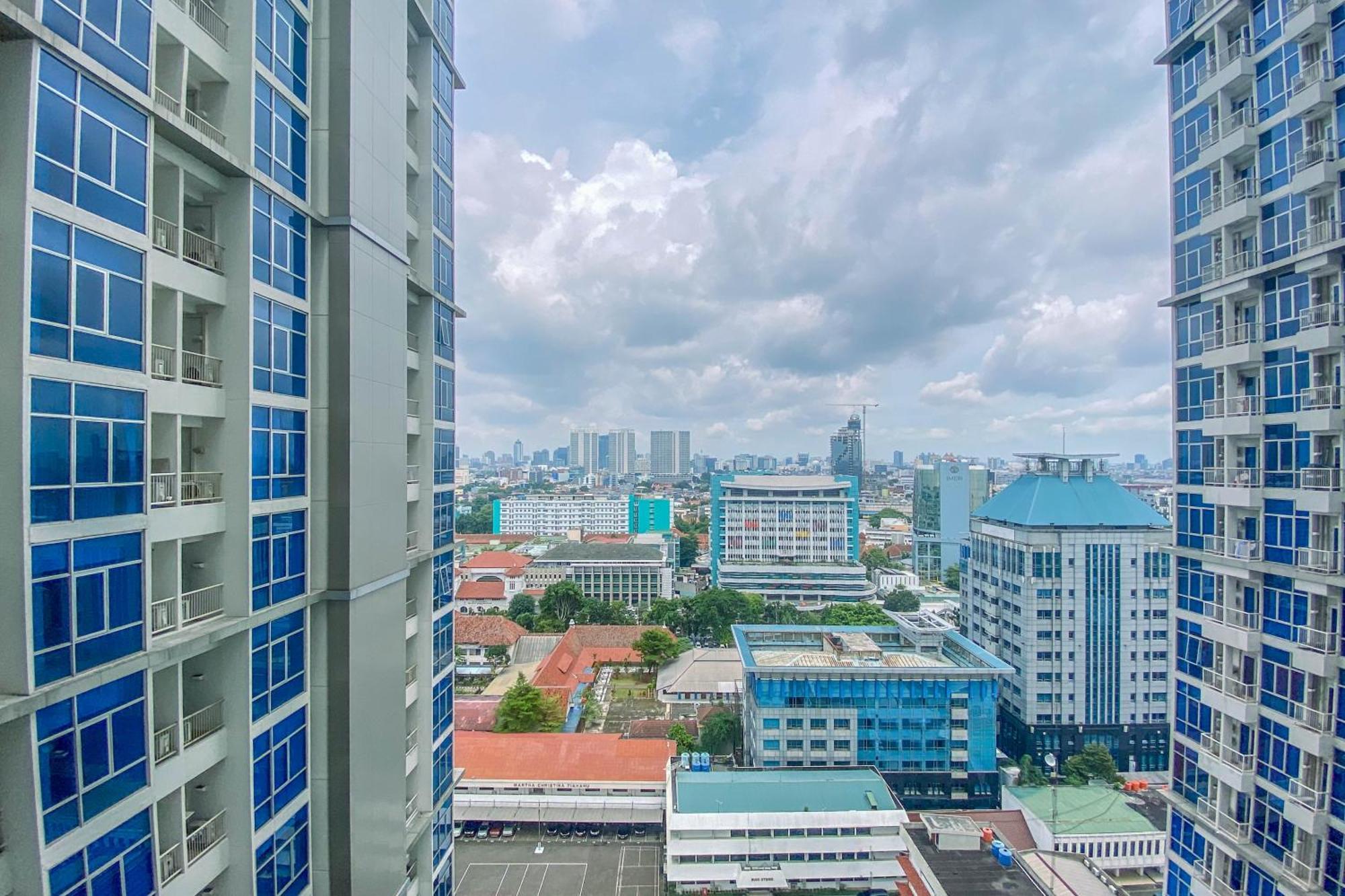 Location 2br At Capitol Park By Travelio Apartemen